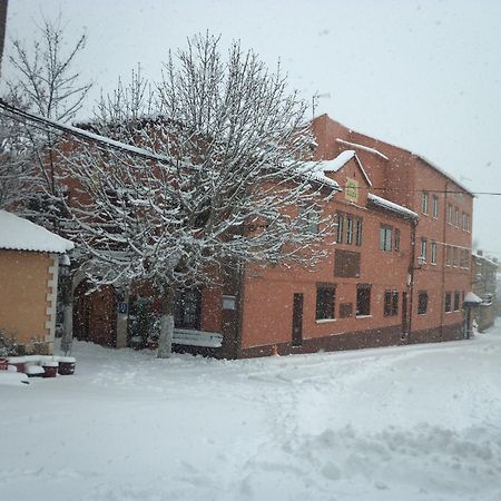 Hotel Suiza Bronchales Luaran gambar
