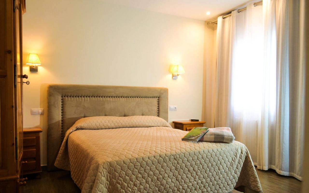 Hotel Suiza Bronchales Luaran gambar