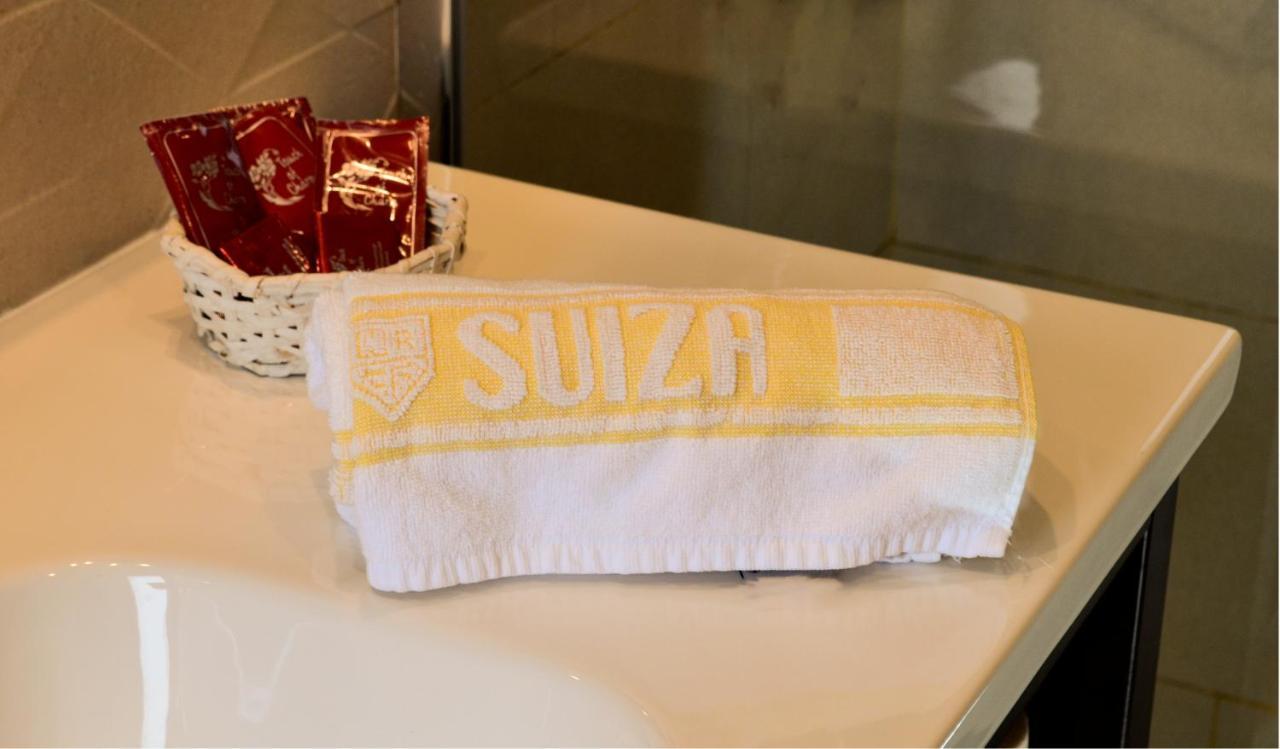 Hotel Suiza Bronchales Luaran gambar