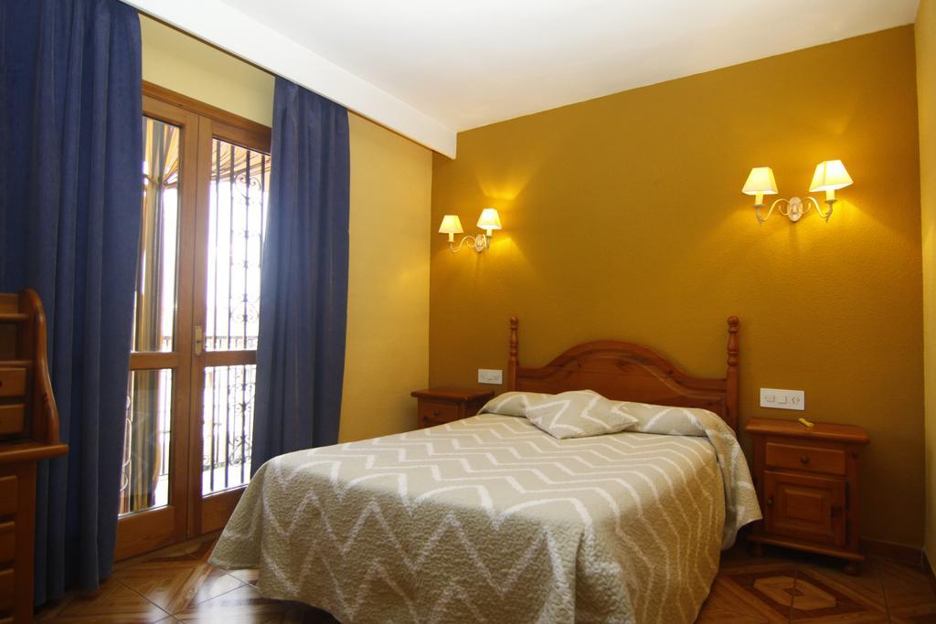 Hotel Suiza Bronchales Luaran gambar