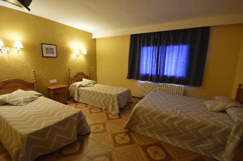 Hotel Suiza Bronchales Luaran gambar
